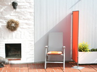 Sicht- u- Sonnenschutz auf der Terrasse mit 1x Teracotta Paravent, Wandbefestung und Fuplatte