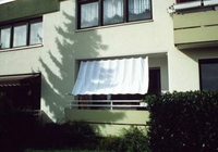 Seilspanntechnik Balkon I mit weiem Sonnensegel 240 x 140 cm 